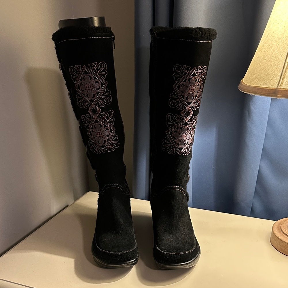 Jambu Black and Purple Winter Boots